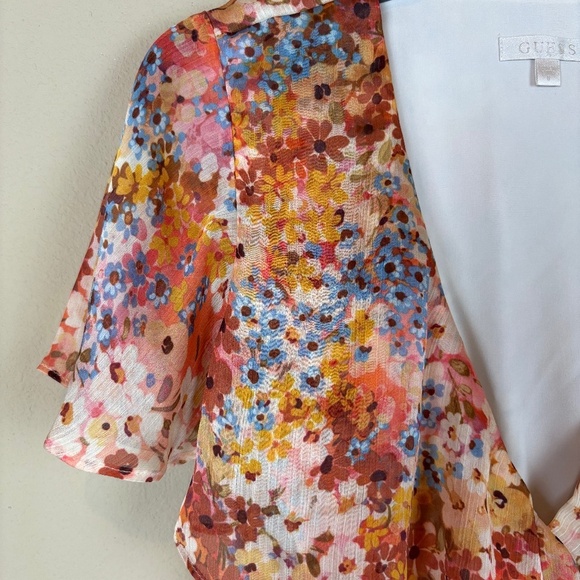 Guess Ferra Daisies Floral Print Short Sleeve Wrap Top w/ Material Belt Tie NWT - Picture 4 of 16